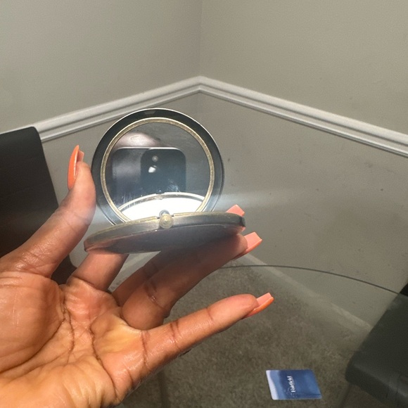 VINTAGE STYLE BRASS COMPACT MIRROR - Picture 3 of 5